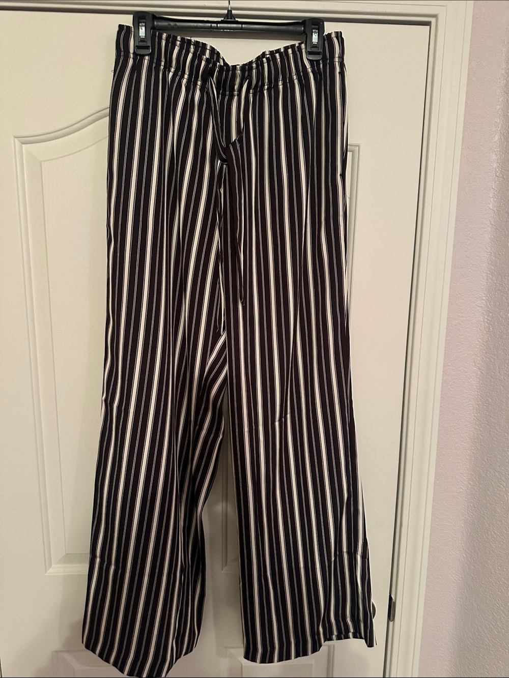 H & M Black & White Striped Women’s Drawstring Pants